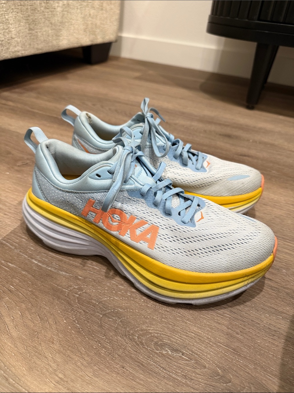 Hoka bondi sneaker